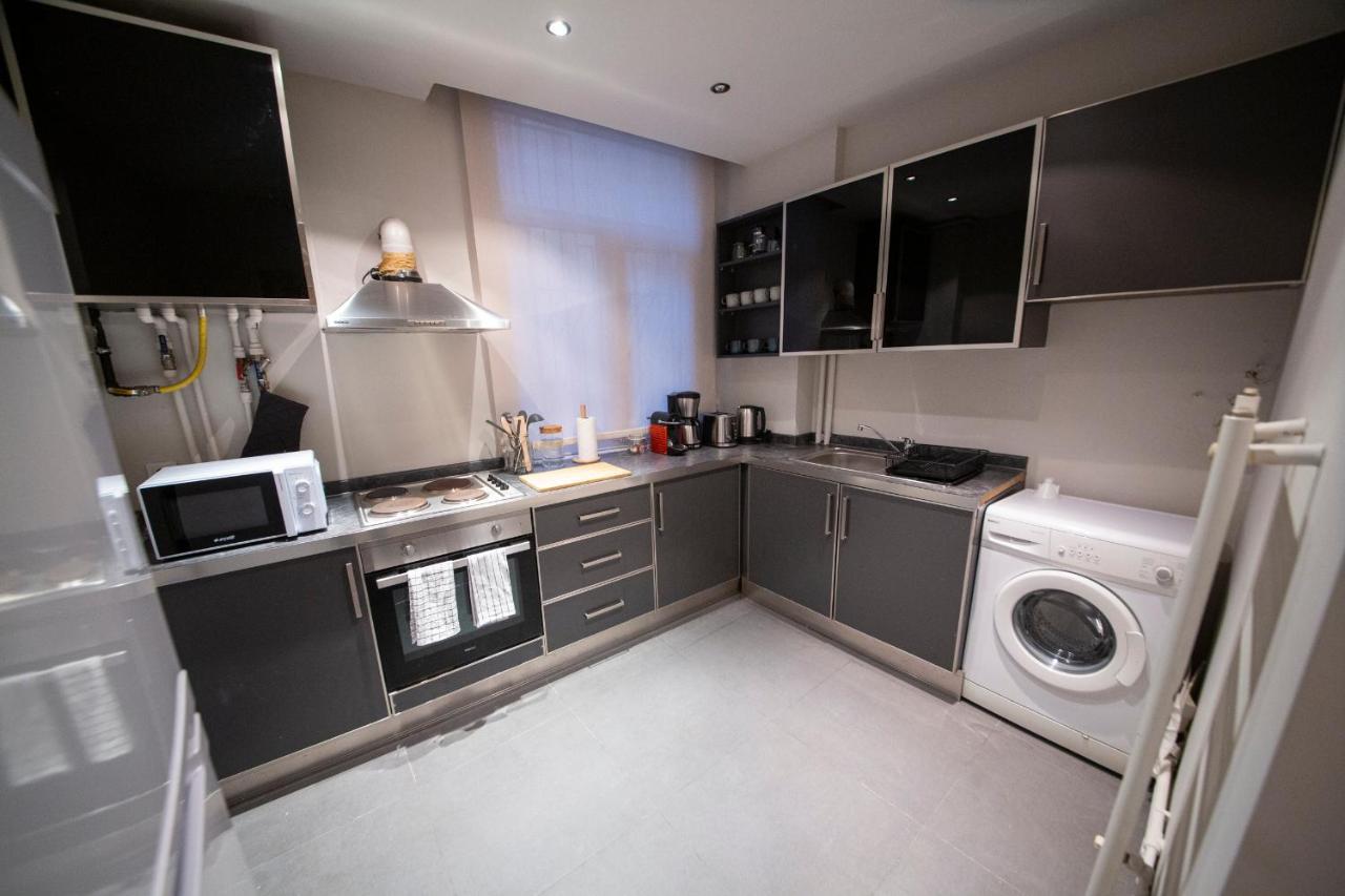 Spacious Luxury Flat In The Heart Of Gasthuis
